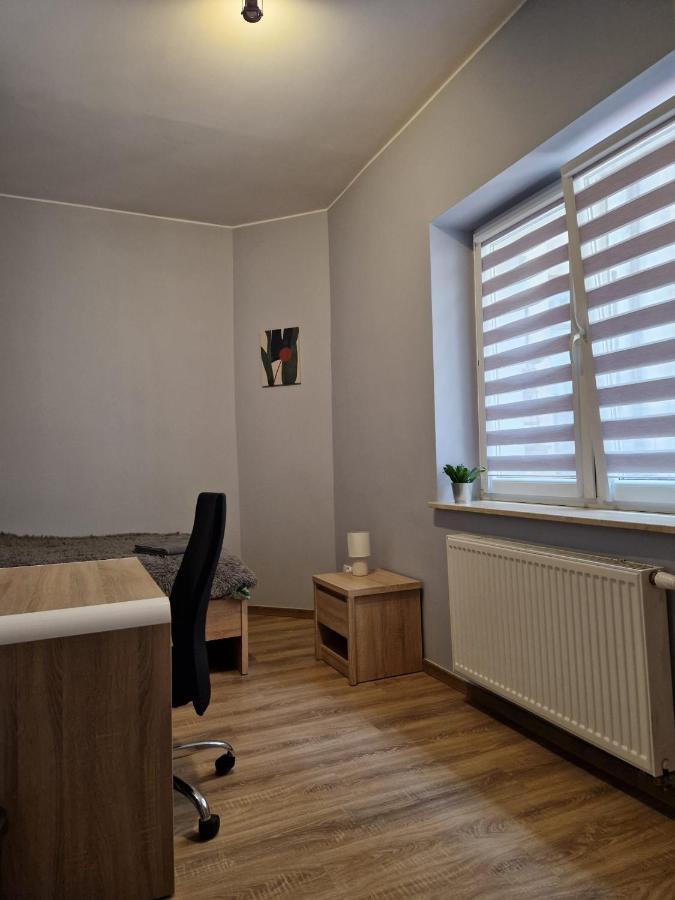 Apartament Przybudowka Apartment คาโตวีตเซ ภายนอก รูปภาพ